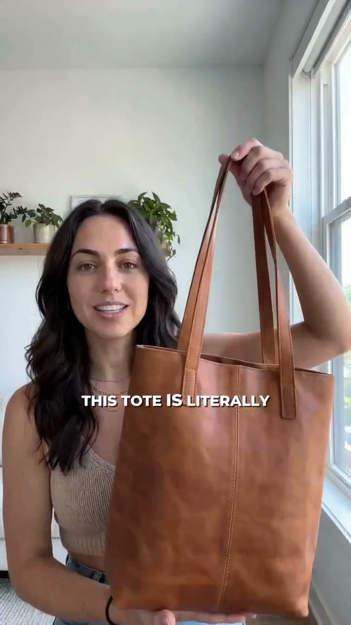 Classic Leather Tote, exemple de pub UGC IA